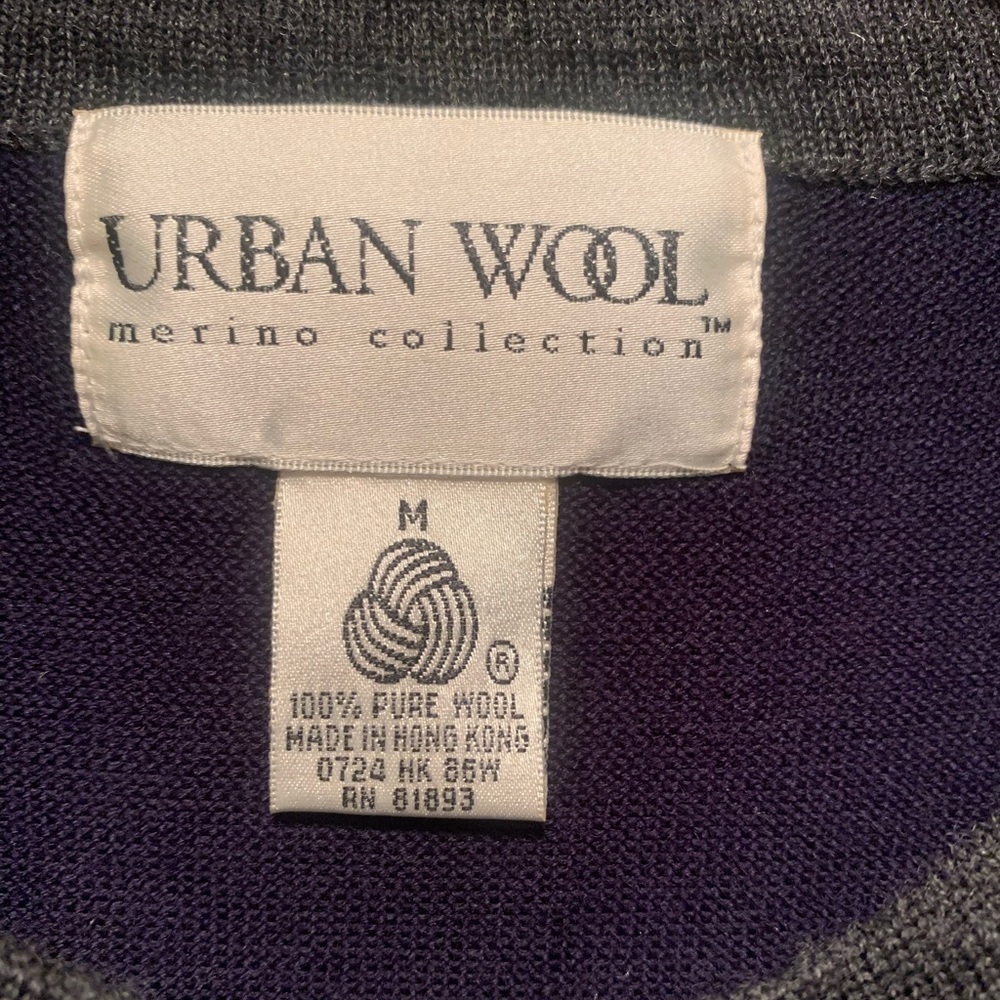 Urban Wool Vtg Navy Cardigan with Gray Trim and Gold Buttons 100% Merino Wool M - Picture 3 of 14